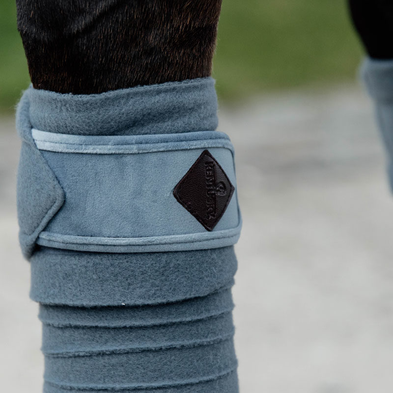 Kentucky Horsewear Velvet Polar Fleece Bandages - Image 2