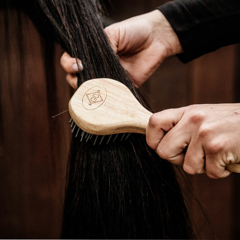 Grooming Deluxe Mane and Tail Brush - Image 7